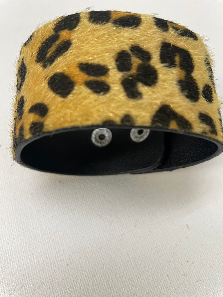 Snap-On Bracelets Shirley Ollison