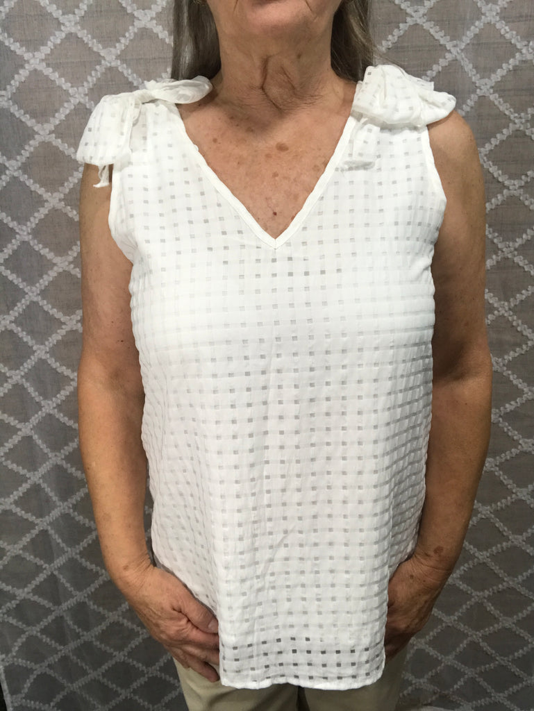 White Lattice Top with tying bows