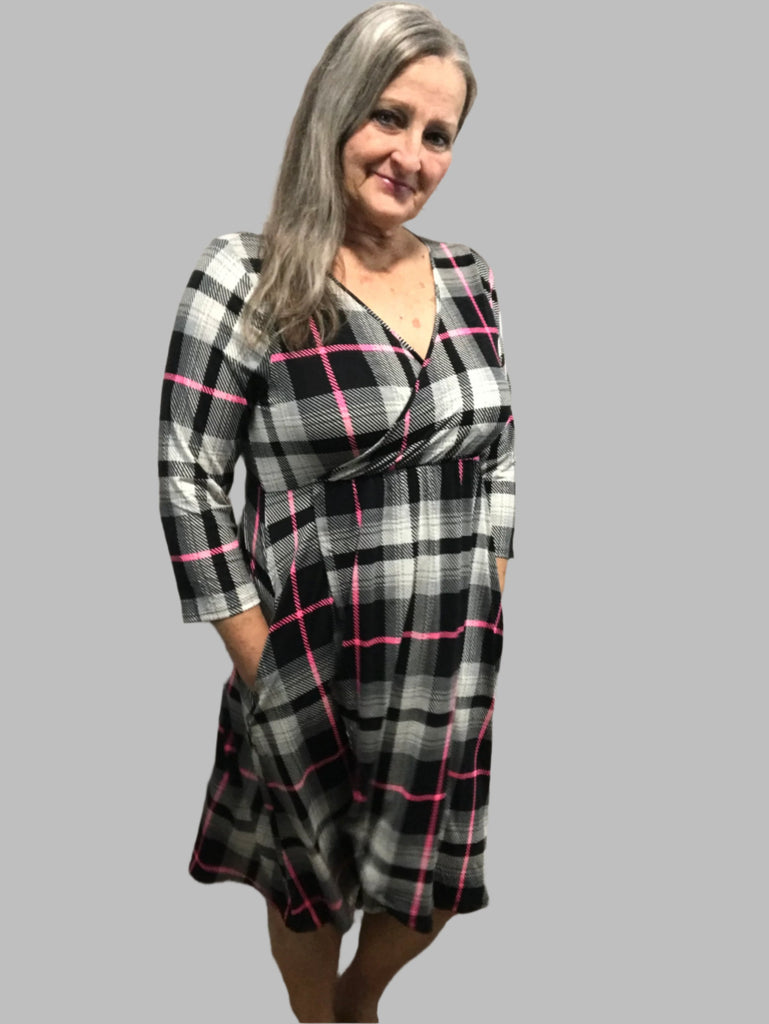 3/4 Sleeve Wrap Dress-black/pink