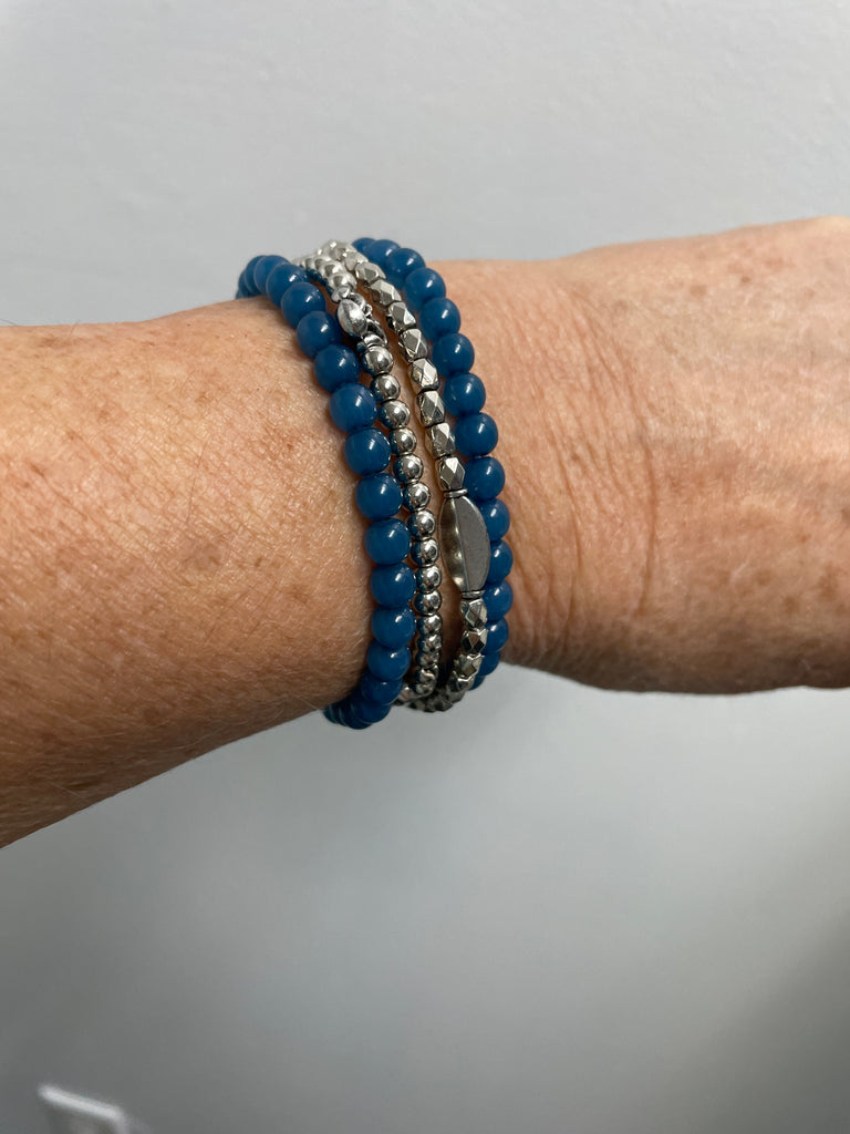 4 strand blue silver bead bracelet