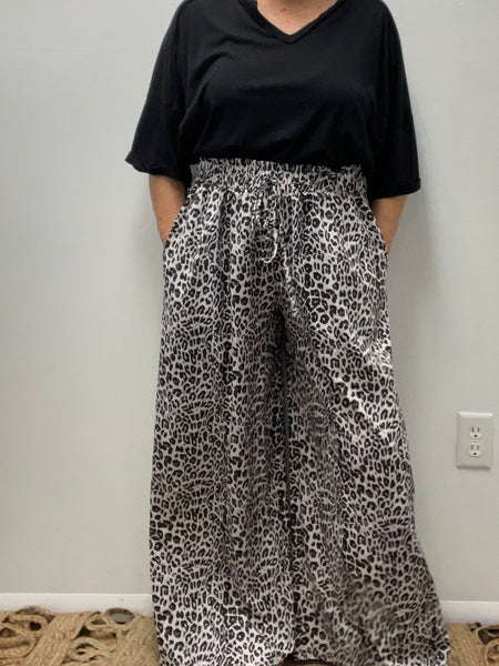 Wide Leg Elastic Waist Pants-black white leopard prnt