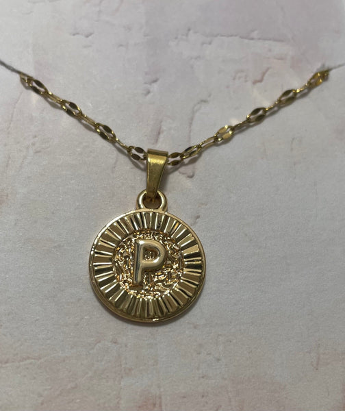 15" Gold Hammered Necklace w/3"extension w/round gold pendent with Letter P