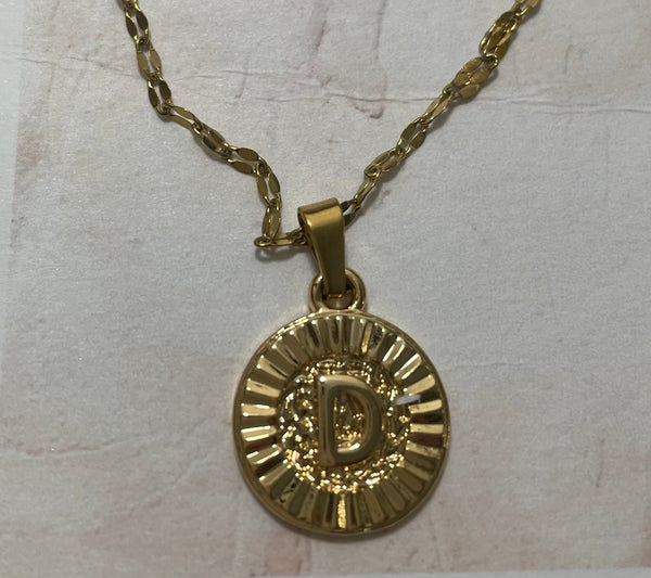 15" Gold Hammered Necklace w/3"extension w/round gold pendent with Letter D