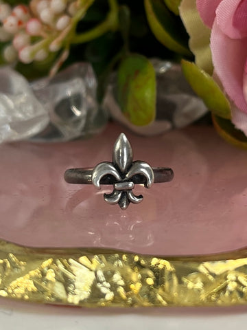 Ring: Sterling Silver Fleur de Lis
