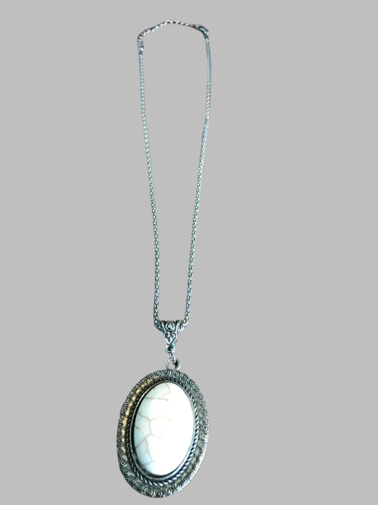 Silver Aztec Oval Necklace w/cracked white stone