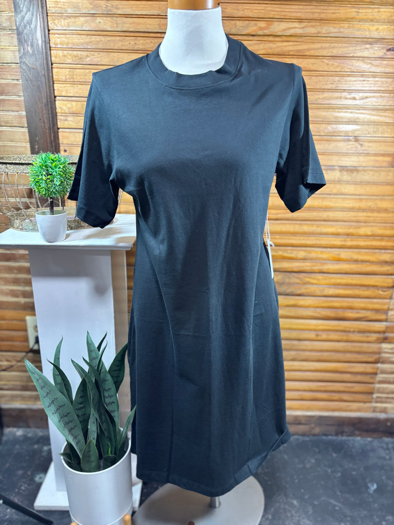 SixFifty Tshirt Dress - Black Debra Hodge
