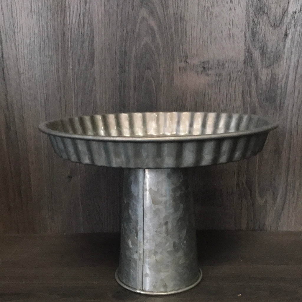 Small Pie Plate Stand