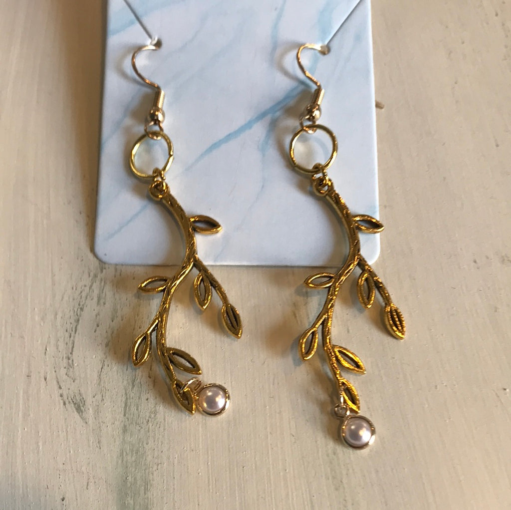 Gold Branch Small Pearl Earrings