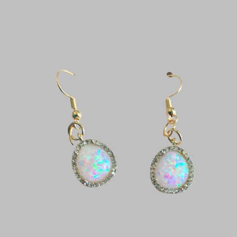 Assorted Earrings-Gold Teardrop w/stone