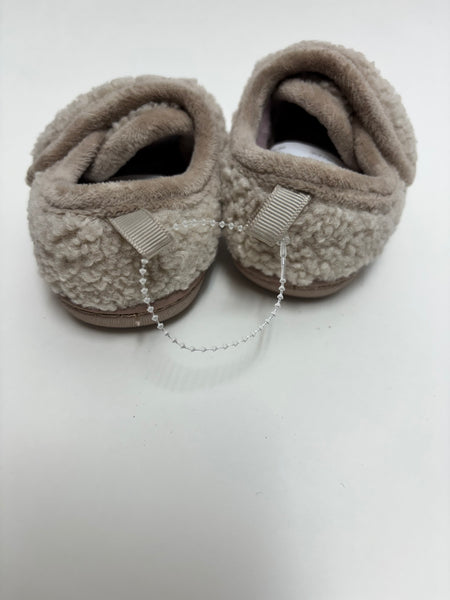 Wonder Nation Toddler Size 2 Slippers