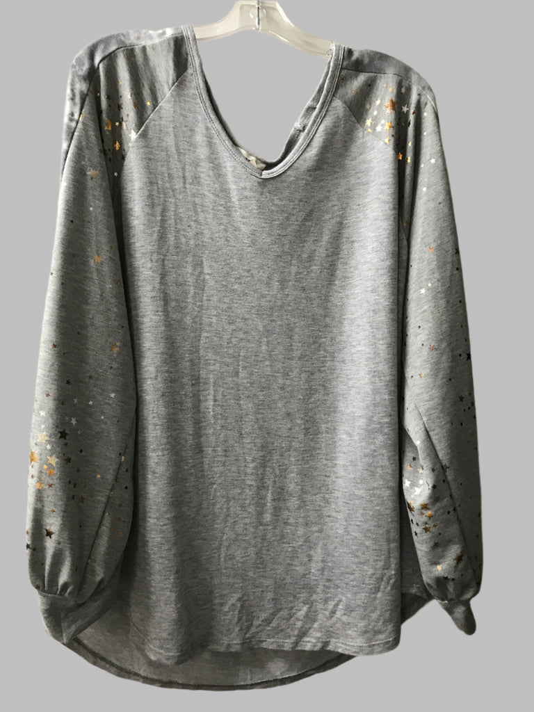 Adora Light Gray v-Neck Top w/Long sleeve w/gold stars