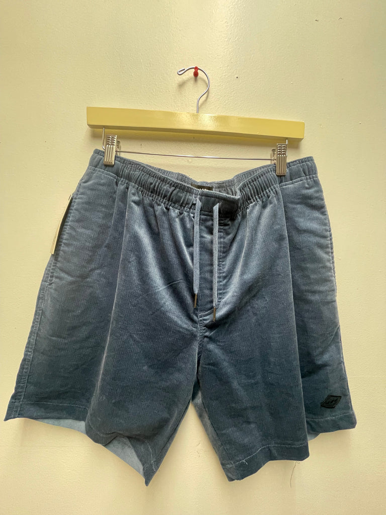 Billabong cotton shorts size large with drawstring waist casual  men's summer apparel