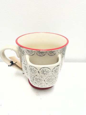 Creative Co-op 4 1/2"round x 4"h Tea cup w/tea bag holder