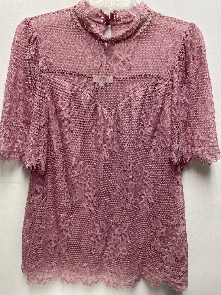 Entro Small Mauve Lace top w/floral Shirley Ollison