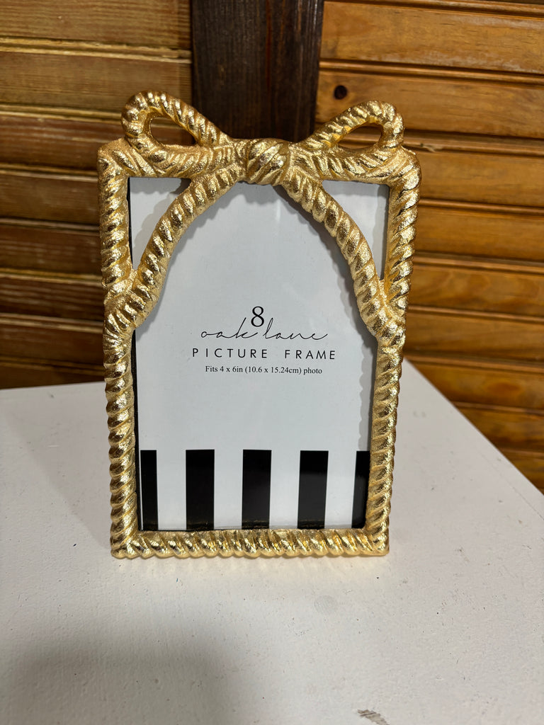 Bow picture frame, holds a 4x6 OhhMy! Gifts and Things, LLC