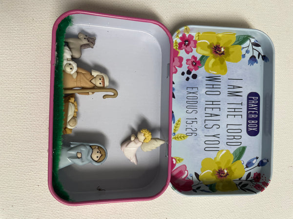 Christmas Decor Theresa Reno