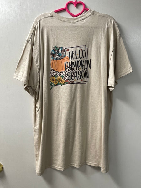Gildan tan XL t-shirt w/Hello Pumpkin Season on back