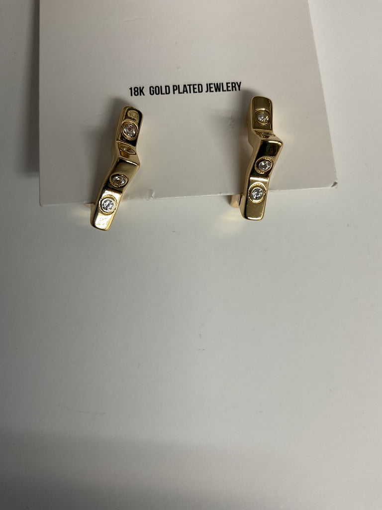 Simply Co. 18K Gold Plated Hoop Earrings w/rhinestones Alisha Groo