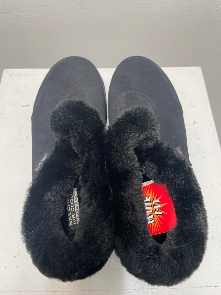 |Black Sketcher fur lined 9 Shoes