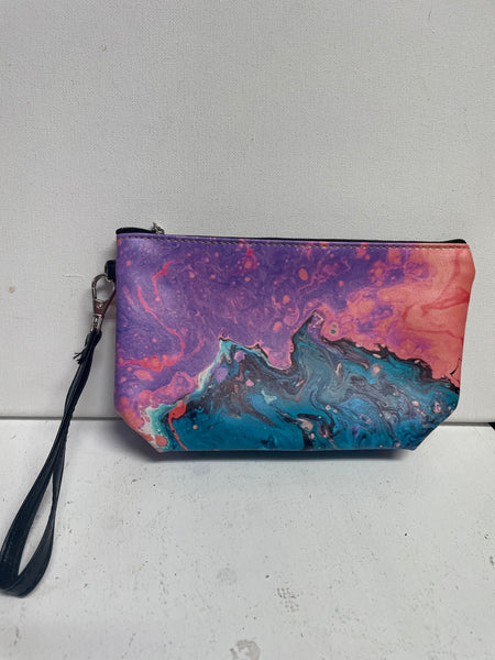 8 1/2"x 5 1/2" Wearable Art Wristlets Handbag Tiffany Sutton-purple/blue