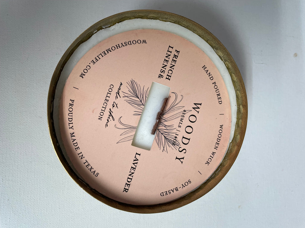 Woodsy 14 oz. Round Candle in brass bowl