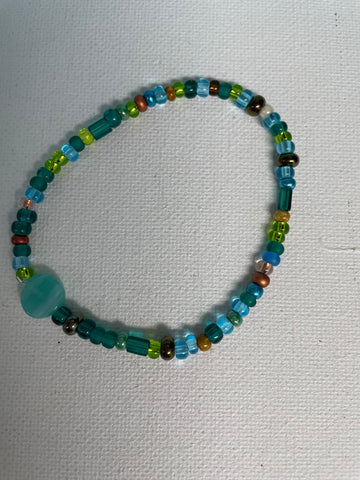 7"Round glass bead bracelets Western S Chicks & Ts