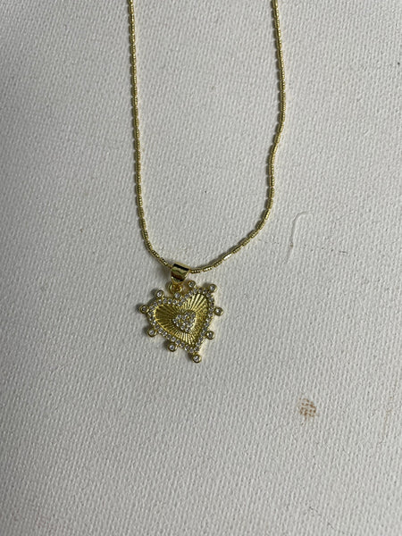 Gold Heart Necklace Amanda Queen