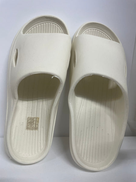 Sponge Flip Flops-White