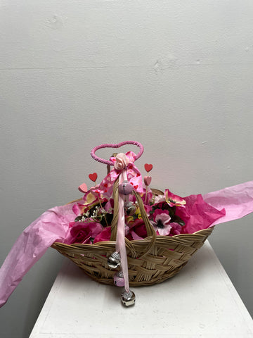 Valentine Baskets - Curated Gift Baskets for Valentine's Day