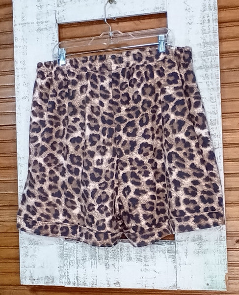 Leopard Comfy Drawstring Shorts/Back