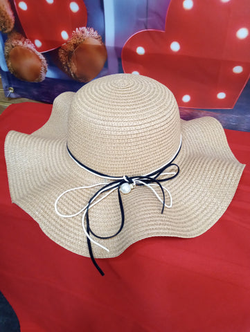 Wavy Beach Hat