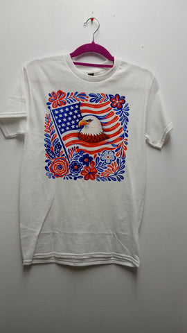 Gildan White Patriotic T-Shirt w/eagle Amanda Queen