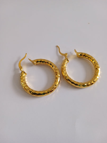 Assorted Gold Earrings Amanda Queen
