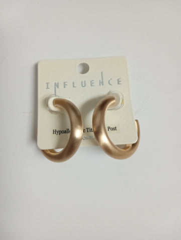 Influence Medium Hoop stud earrings Amanda Queen