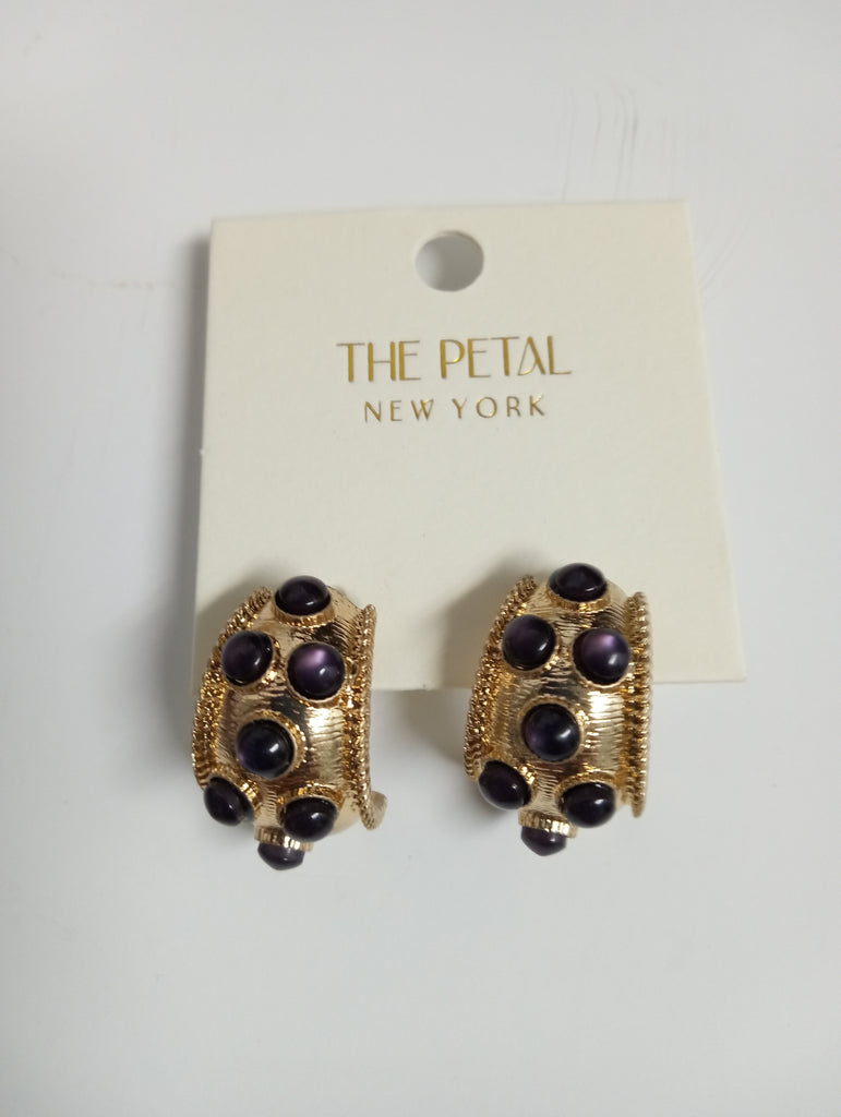 THE PETAL Stud earrings Amanda Queen