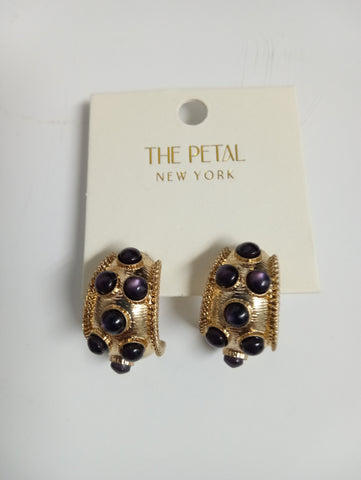 THE PETAL Stud earrings Amanda Queen