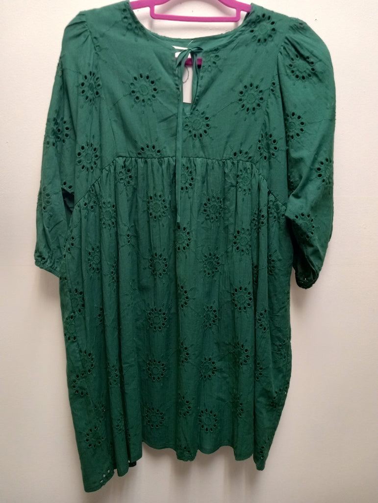 Hunter Green Eyelet V-neck/tie Dress Amanda Queen
