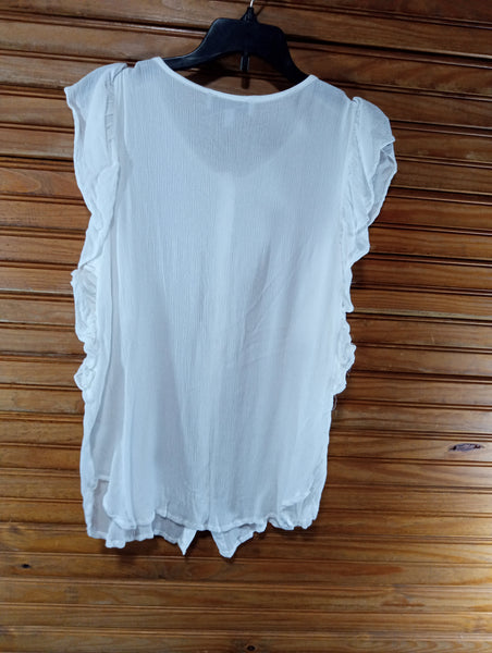 Preloved Hayden Large White button front ruffle sleeve top-never worn Debra Hodge