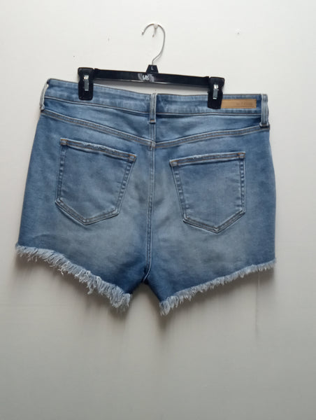 Preloved Blue Jean shorts/w tag Debra Hodge