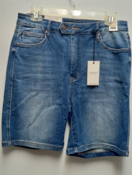 Preloved Blue Jean shorts/w tag Debra Hodge