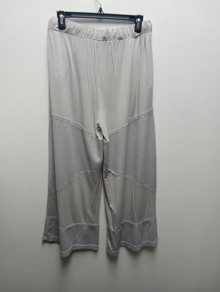 Preloved POL M/L Light gray wide leg capris/washed-never worn Debra Hodge
