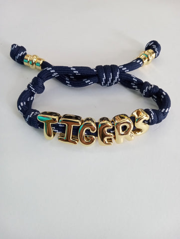 Paracord Mascot bracelet Amanda Queen