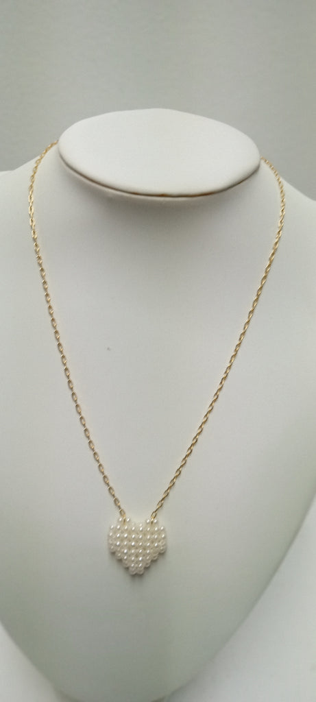 18"Gold Necklace w/white faux pearl beaded heart