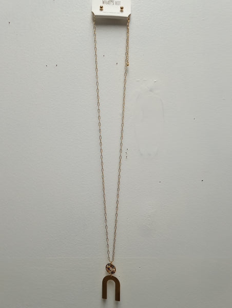 Assorted Necklace w/Upside down U Pendent