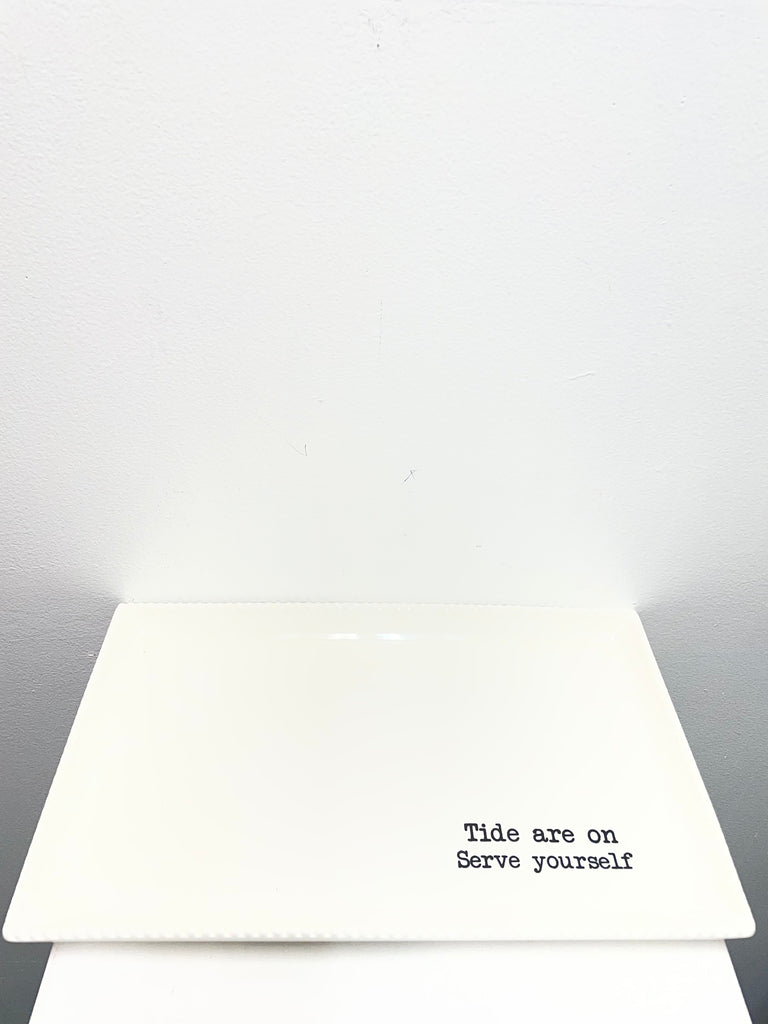 15"x9"White Platter w/Tide Amanda Queen