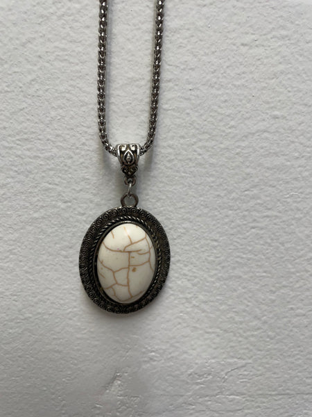 Silver Aztec Oval Necklace w/cracked Stone-White 18"