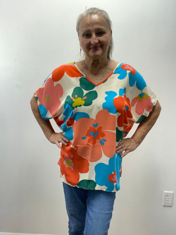 First Love 1X Cream w/Large Daisies Top