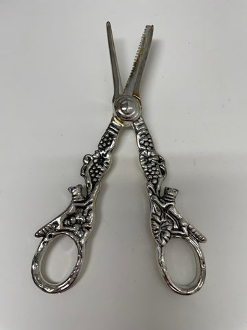 6" Long Silver Serrated Sizzors