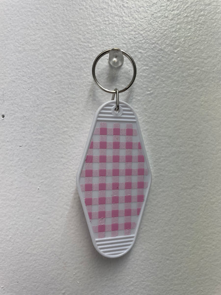 3 1/2" x 2" Keychains- white w/pink/white checks