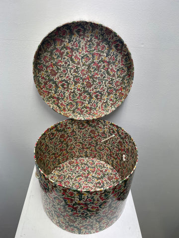 Vintage 3-piece Floral Hat Boxes w/corded Handle-medium